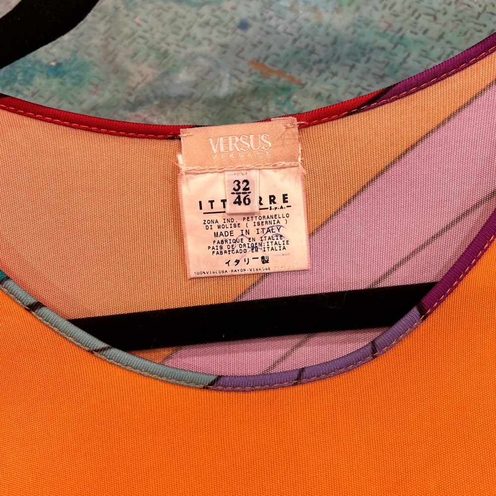 Y2K Versace Psychedelic Top - Picture 8 of 15
